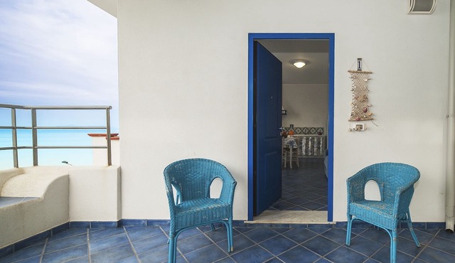Seaview 3-room apartment stunning view Aeolian Islands