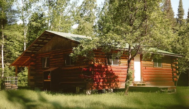 Secluded Log Cabin Getaway in the Wilderness near North Bay, Ontario