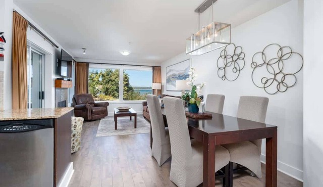 Serenity on the Bay - 1BDRM - Full Kitchen