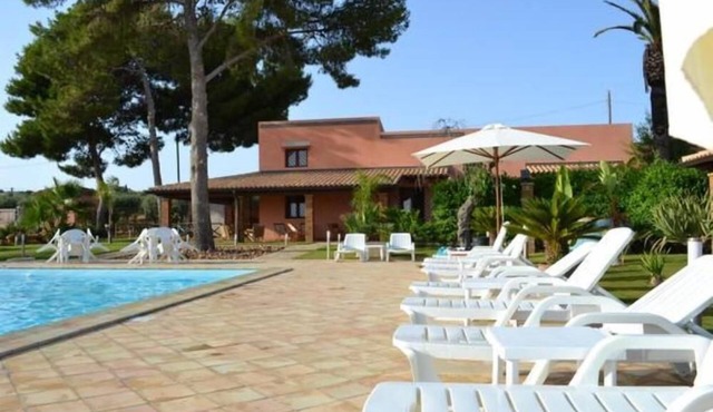 Sicily - Palma Nana Suite with a beautiful pool and outdoor jacuzzi - Casale Abate