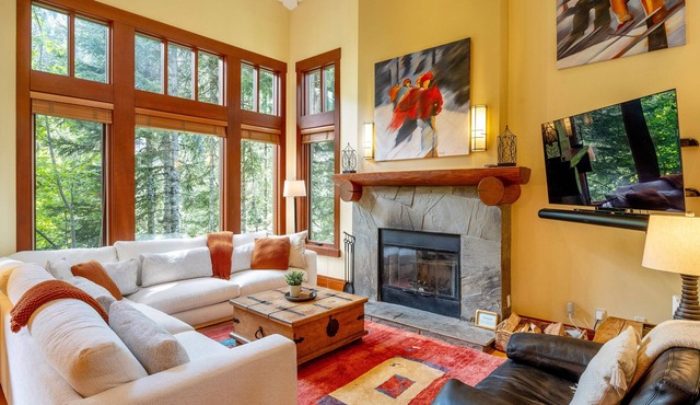 Ski-In/Ski-Out | Spacious 4BR | Private Hot Tub | Double Garage | Managed by Aloha Whistler