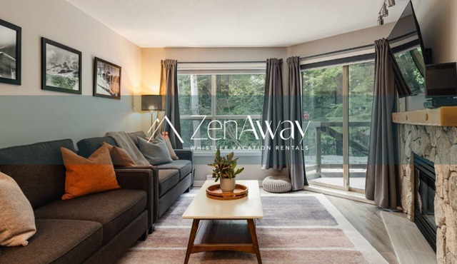 ❄︎Skywalk Ski in/out Suite ❄︎1 BR - 3 Hot Tubs & Pool | The Aspens