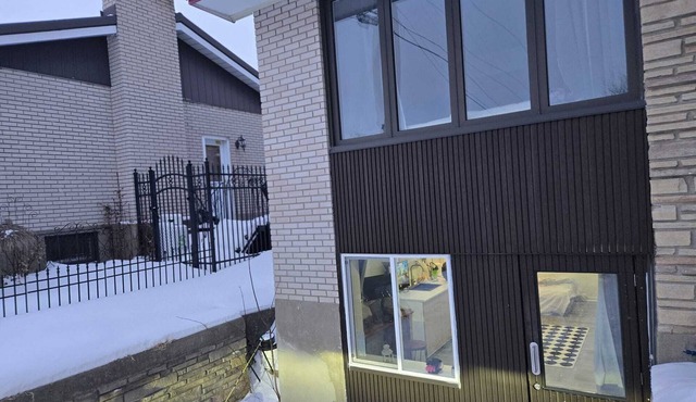 Sleek & Modern Studio,Separate Entrance 20 Mints from YUL Airport & downtown