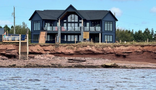 Smugglers Beach Sea House Private Newly Built Executive Ocean Front Retreat