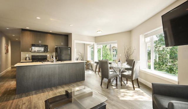 SoLo Suites