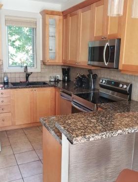 Sooke Harbour Hideaway - Luxurious Vacation Rental