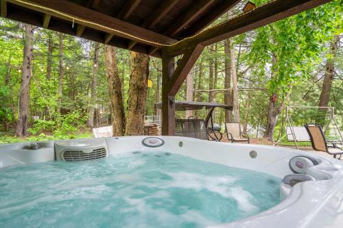 Spa Pool table Lake Access - Chalet Family au Grand air