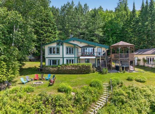 Spa & Waterfront - Chalet le Colibri