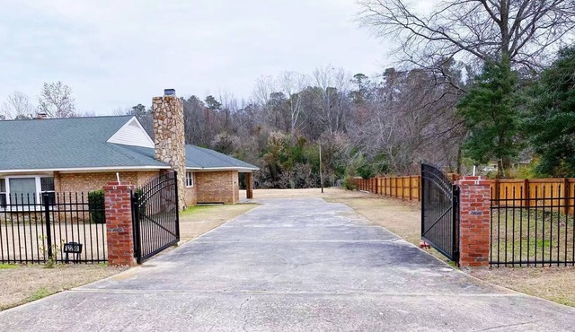 Spacious and Luxurious Home