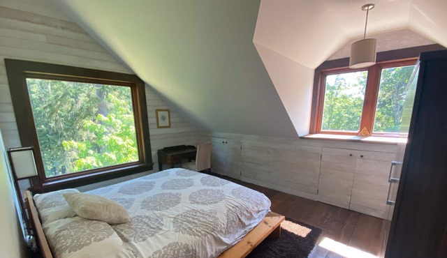 Spacious Modern-Rustic Farmhouse