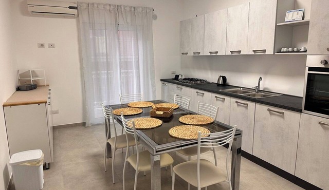 Spacious, newly renovated apartment a few kilometers from Agrigento