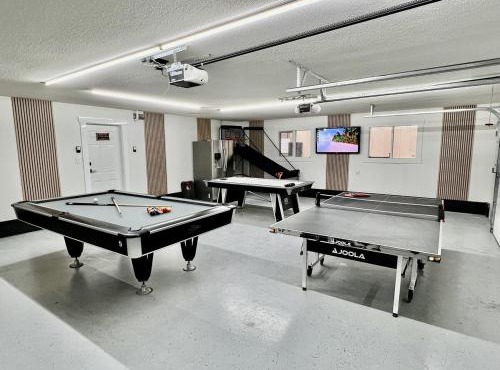 Spacious Vernon Retreat with Game Room, BBQ Patio and Turf Yard