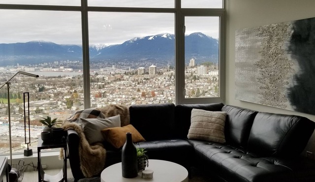 Spectacular North Shore Mountain, Downtown and Water views