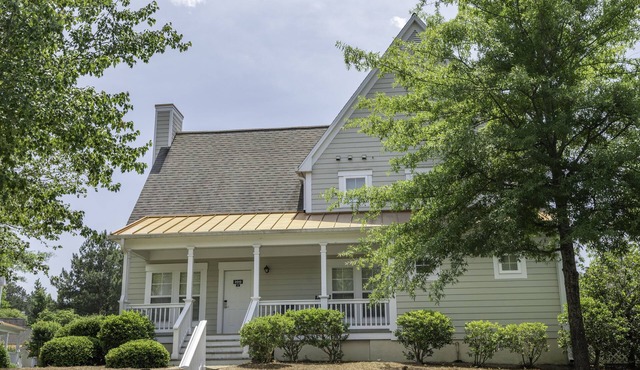 Spinnaker Resorts and Cottages at King's Creek Resorts