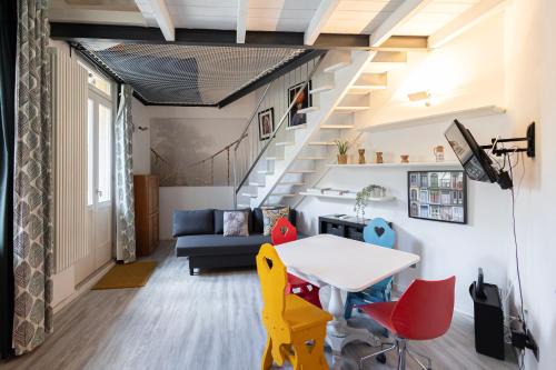 Splendido Appartamento a Due Passi da Pasteur M1 in Milan