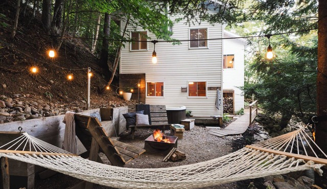 Spring Nature Retreat w/Hot Tub Near Owl’s Head