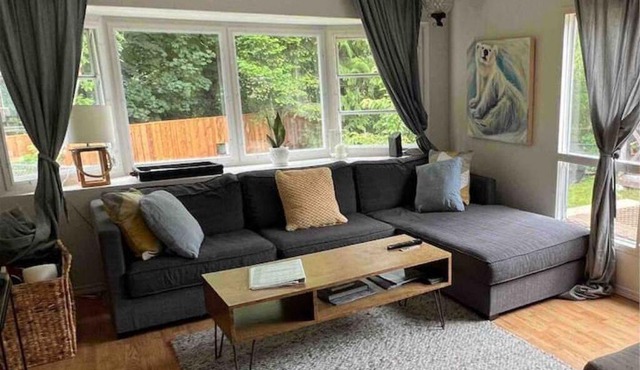 Squamish Rustic Cabin