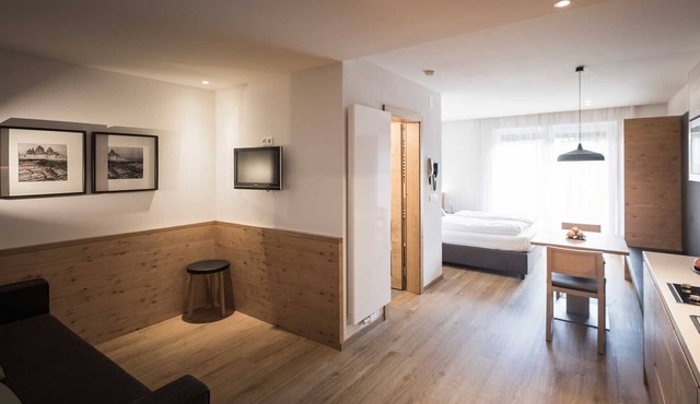 Studio Apartment 'Superior' with Mountain View, Shared Garden and Wi-Fi