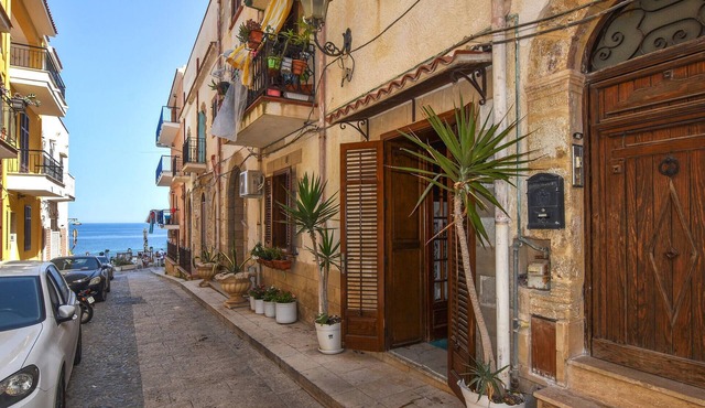 Stunning apartment in Trappeto with WiFi