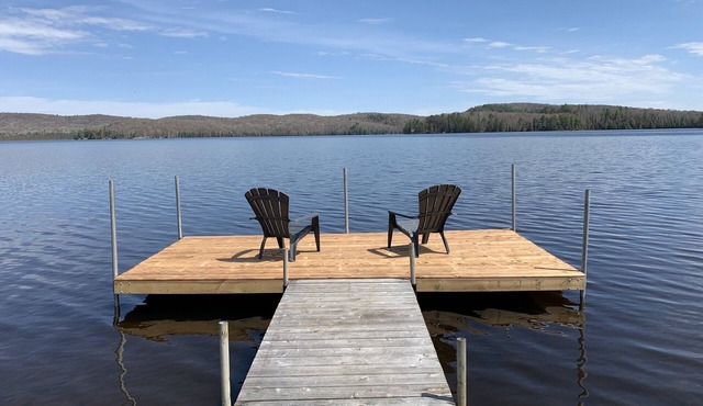 Stunning, Modern Waterfront Cottage on Beautiful Baptiste Lake