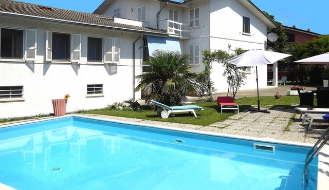 Stunning private villa for 8 people with private pool, WIFI, veranda and pets allowed