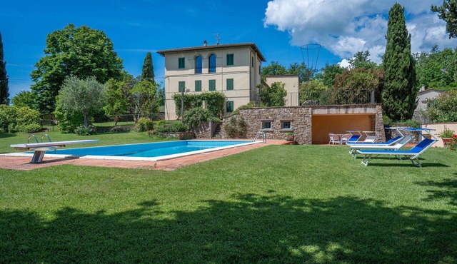 Stunning villa for 8 people with private pool, WIFI, TV and pets allowed