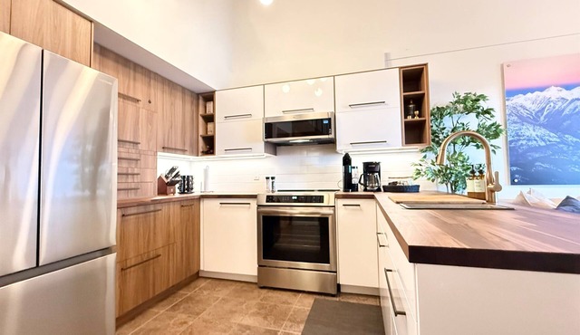 Summit View II Loft Suite| Pool · Views · Sleeps 4