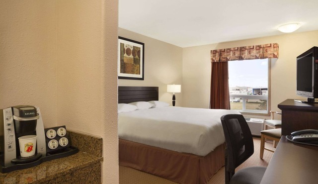 Super 8 by Wyndham Edmonton International Airport