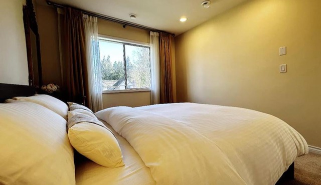 Super Cosy 8Bed & 6Bath in Vancouver heart near to airport and DownTown