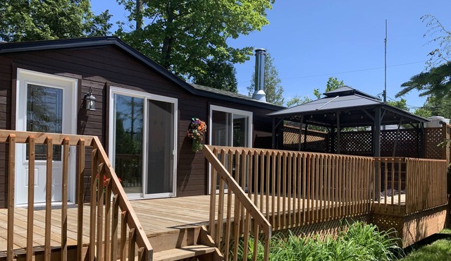 Superb Lac Magog cottage