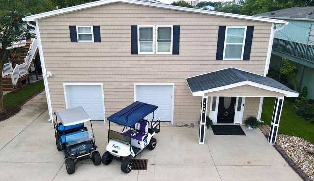 Surfside Beach. 7 BR 4 BA beach house in Oceanside Village gated community.