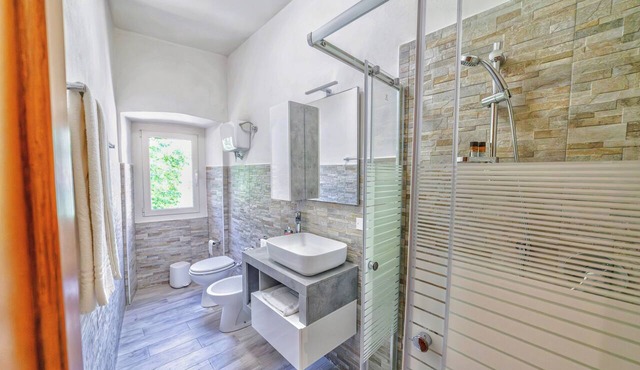 Terra d'Olivo Farmstay - Girasole Apartment