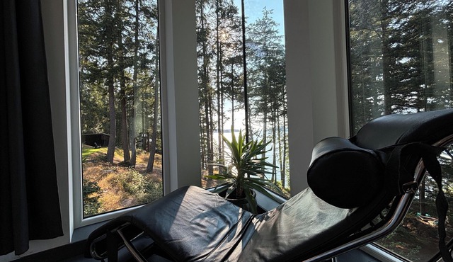 The Bluewater Retreat on Bowen Island with private beach access and ocean views