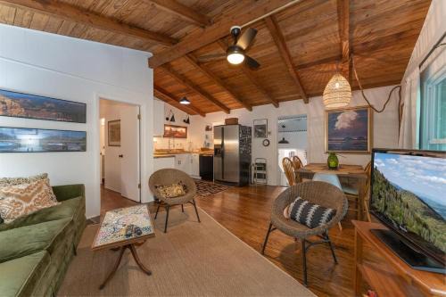 The Deep Forest Green Cottage · The Deep Forest Green Cottage