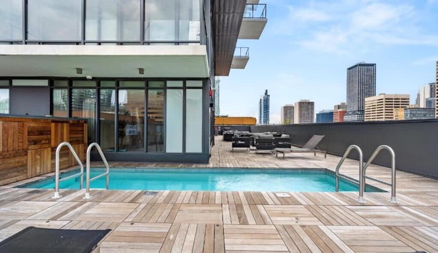 The Domain Skyline View King Beds Pool Gym