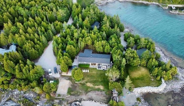 The Georgian - Private Tobermory retreat with hot tub and sauna