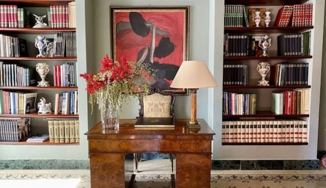 The House of Paintings Spacious cozy art house in the heart of the Palermo city