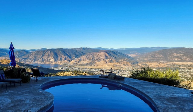 The Ledge Above Penticton - Stunning Views! *NEW*