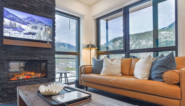 The View - Luxury Penthouse Condo