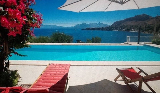 The villa of the gulf Dependance "Gli Ulivi"