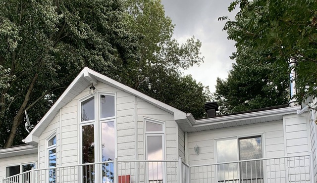 The White Cottage