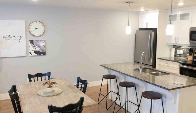 This apartment is a 2 bedroom(s), 1.5 bathrooms, located in Fredericton, NB.
