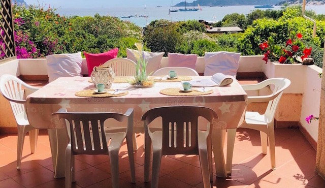 Three-room apartment Oleander 80 mt beach Porto Taverna