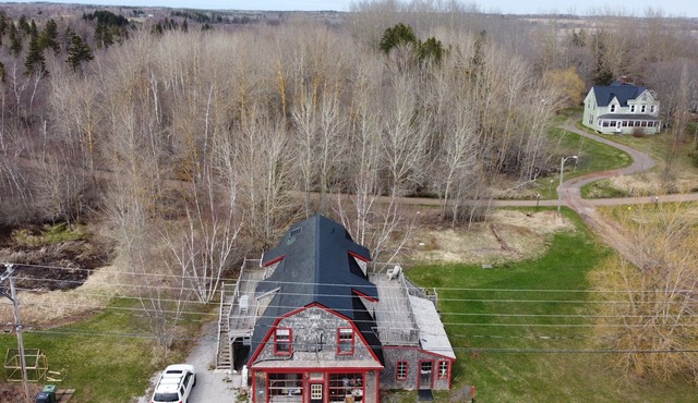 Trailside Inn