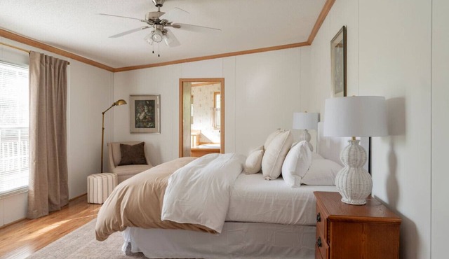 Tranquil 4-BDR Escape | 2King Beds + Free Parking*