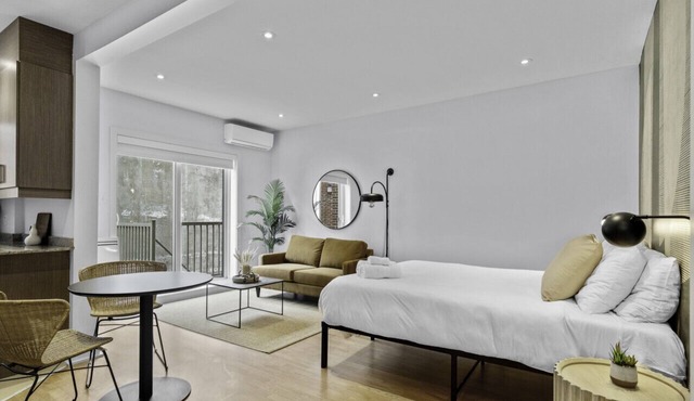 Trendy Open-Space Studio by Jean Talon Market