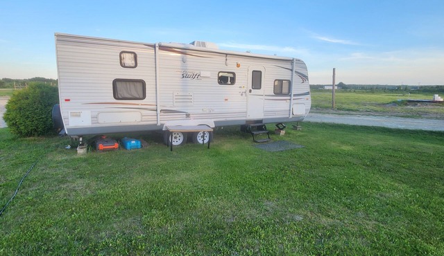 Unique getaway or travel stop, just 10 minutes off TransCan Highway