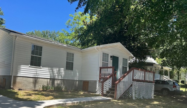 Updated Bungalow with Small Town Charm - 12.5 Miles from Tryon Equestrian Center