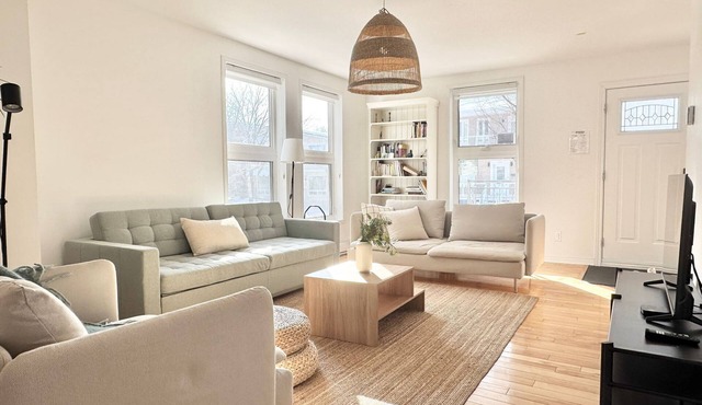 Urban Boho | Hot tub | EV Charger | 3 Free Parking