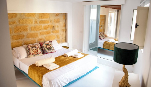 Urban Chic Apartment offers all the comforts in the center of Agrigento.